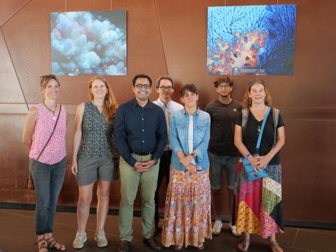 2025_05_06_visite_de_lexpo_trames_oceanes_medipole_mathilde_heuze_3.jpg
