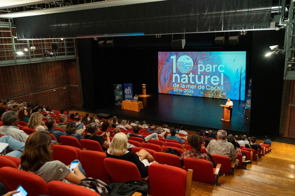 Les membres du comité de gestion du Parc se sont adressés à une large assemblée composée de représentants du monde associatif, scientifique, économique, environnemental et des autorités militaires et institutionnelles. 